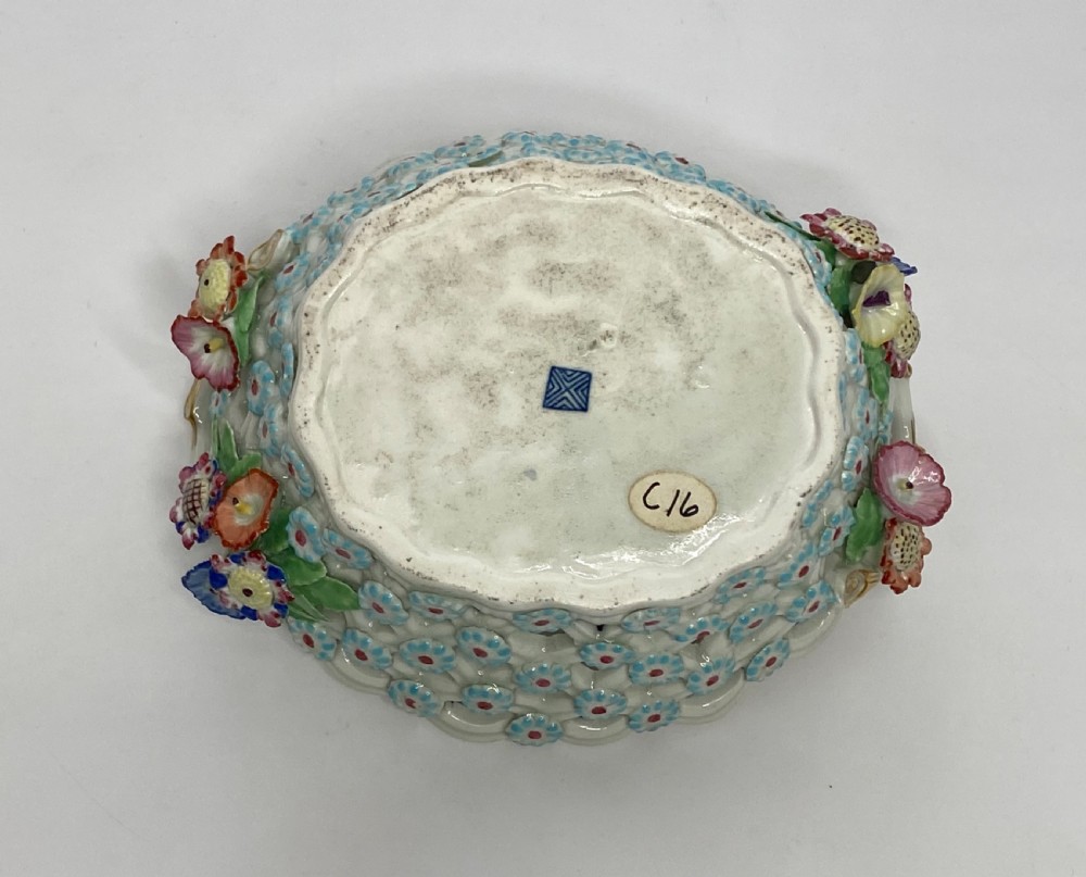 Worcester porcelain chestnut basket, James Giles, c. 1770. View IX