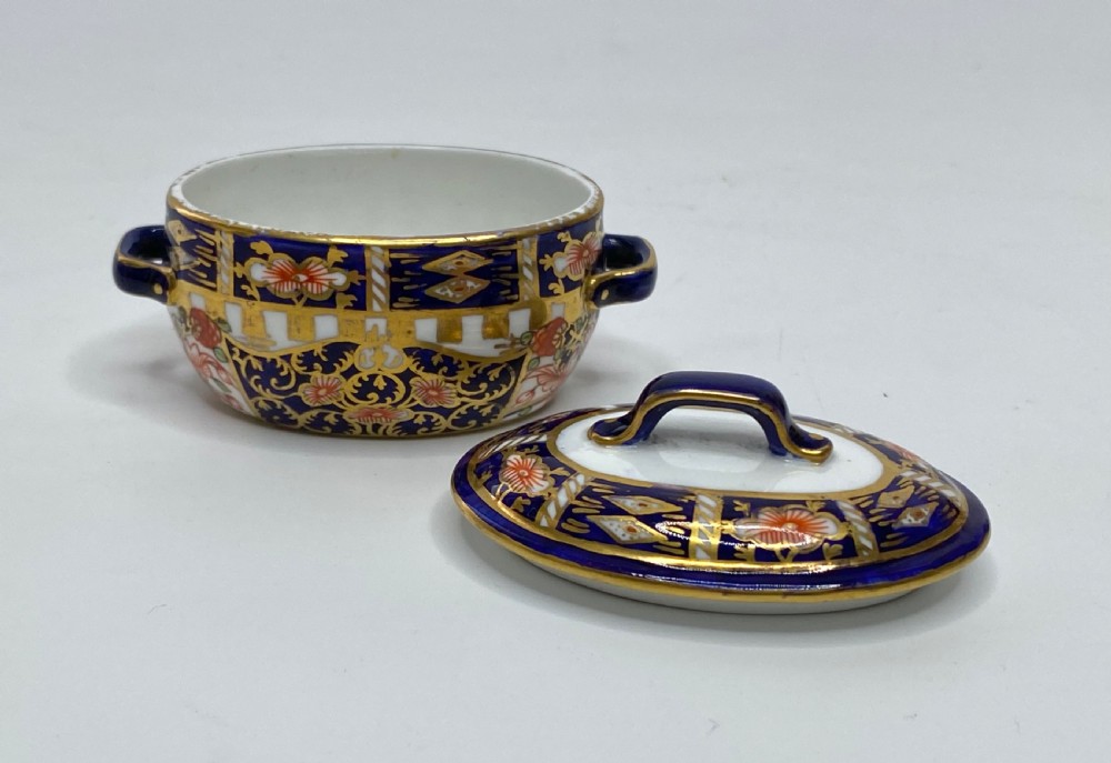 Royal Crown Derby miniature fish kettle, d. 1920. View V