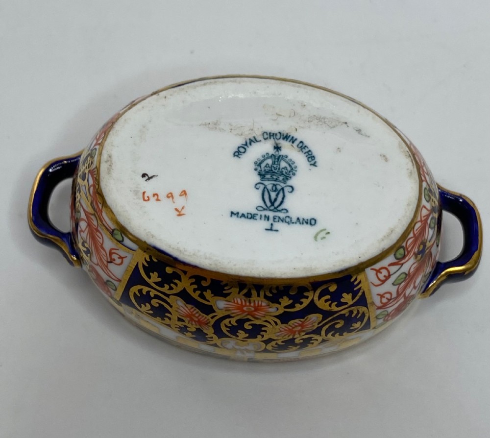 Royal Crown Derby miniature fish kettle, d. 1920. View VI