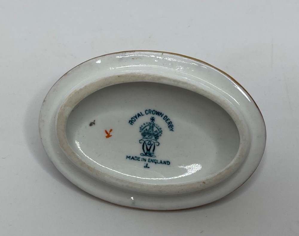 Royal Crown Derby miniature fish kettle, d. 1920. View VIII