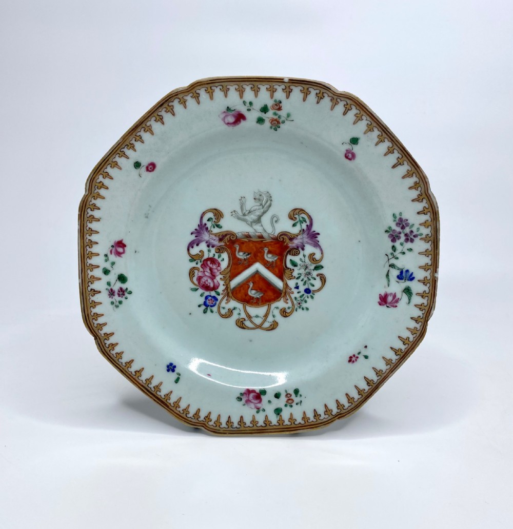 Chinese armorial dish Sayer of Kent, c. 1755. Qianlong Period.