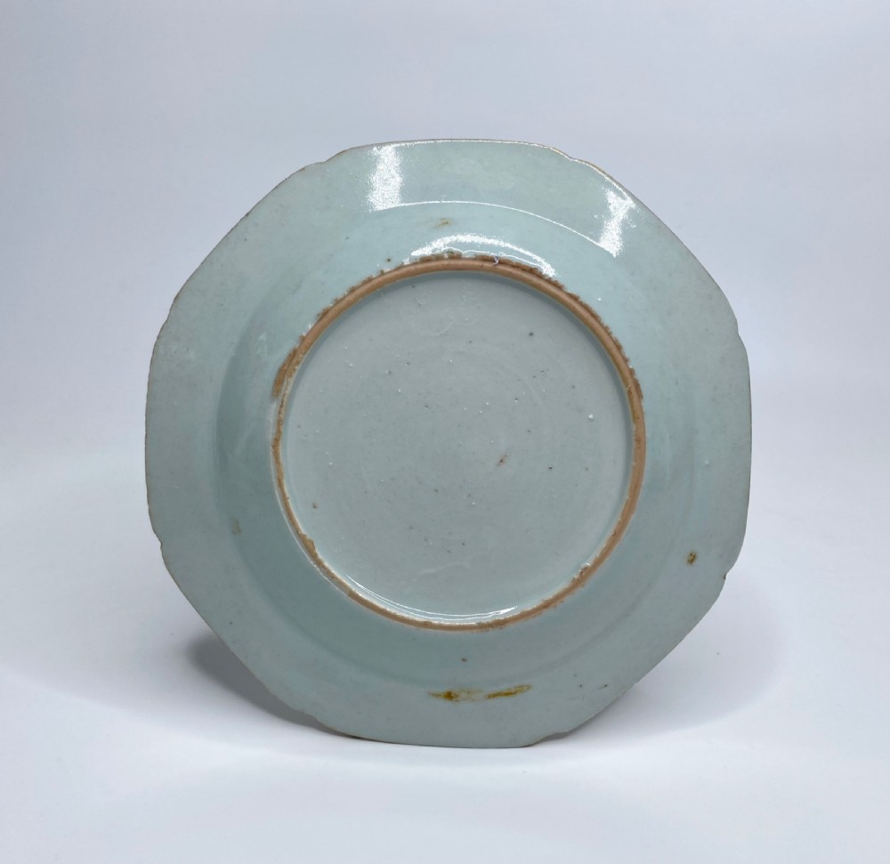 Chinese armorial dish Sayer of Kent, c. 1755. Qianlong Period. View VII