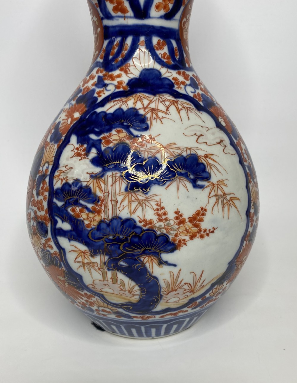 Japanese Imari double gourd vase, c. 1890, Meiji Period. View II