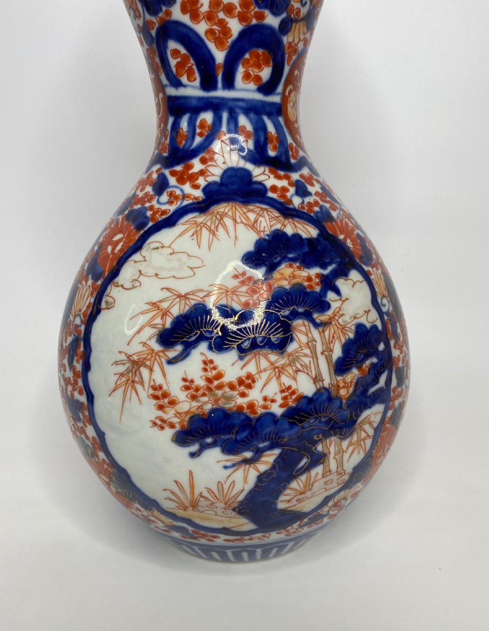 Japanese Imari double gourd vase, c. 1890, Meiji Period. View VIII