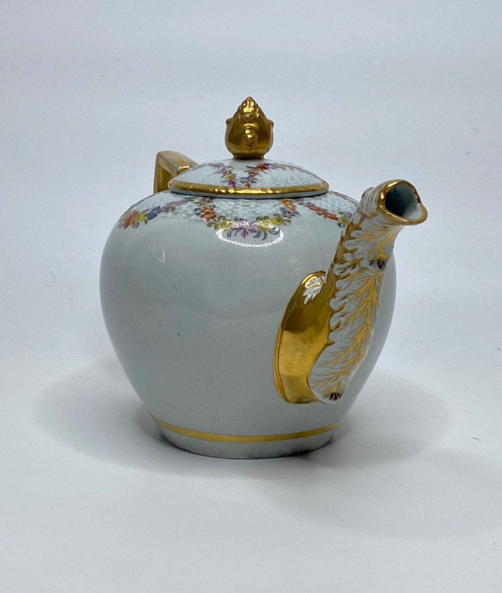Masons Ironstone China, rare teapot and cover, c. 1815. View II