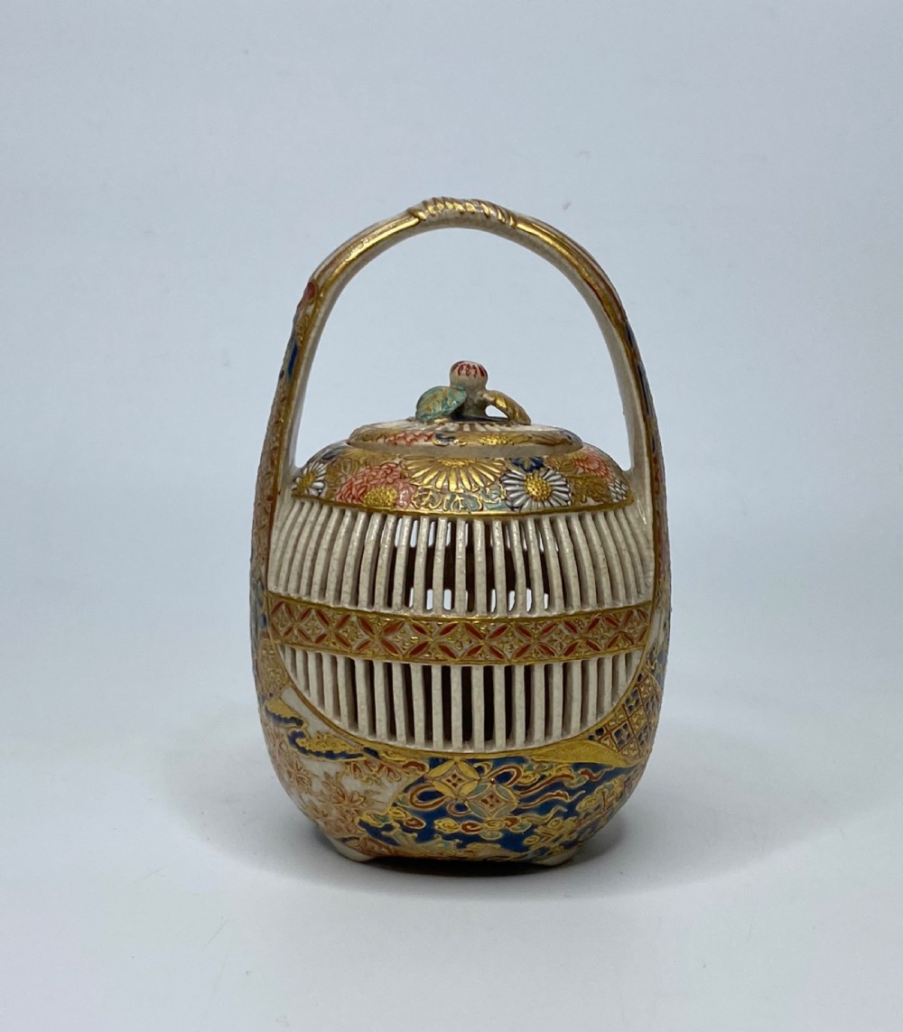 Imperial Satsuma cricket cage, Japan, c. 1880, Meiji Period. View II