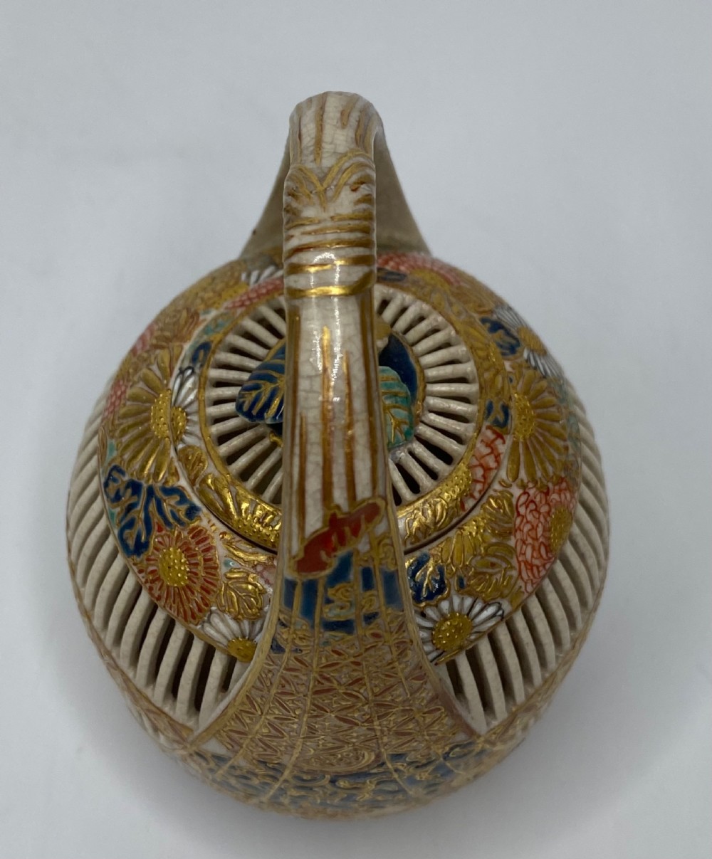 Imperial Satsuma cricket cage, Japan, c. 1880, Meiji Period. View X