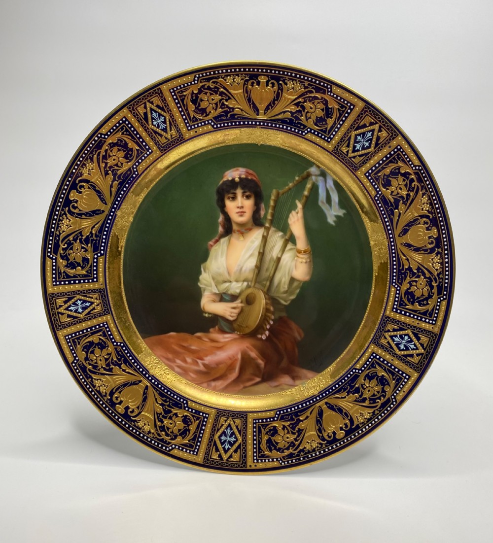 Vienna porcelain dish, Thama, Hutschenreuter, c. 1900.