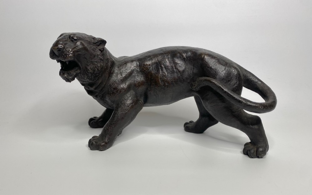 Japanese bronze tiger, Yoshikuza, Meiji Period.