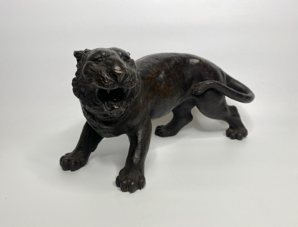Japanese bronze tiger, Yoshikuza, Meiji Period. View II