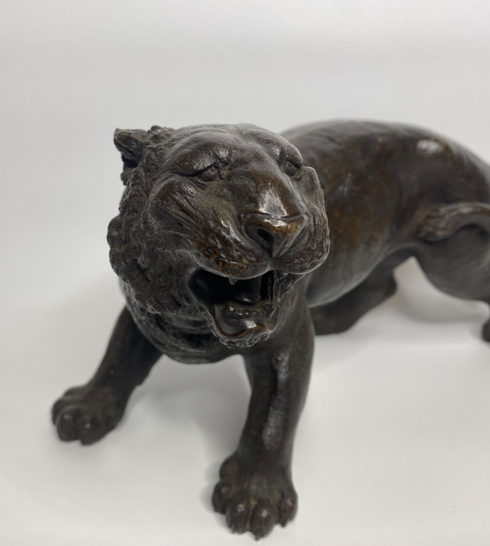 Japanese bronze tiger, Yoshikuza, Meiji Period. View IV