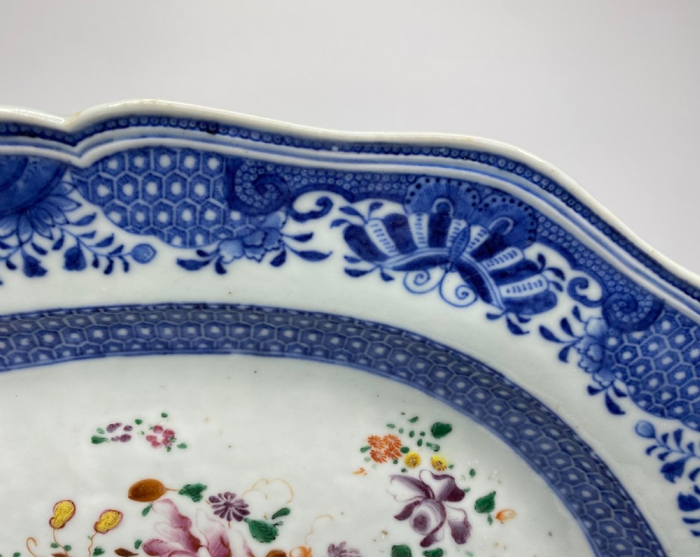 Chinese porcelain platter, Famille rose, c. 1760. Qianlong. View III