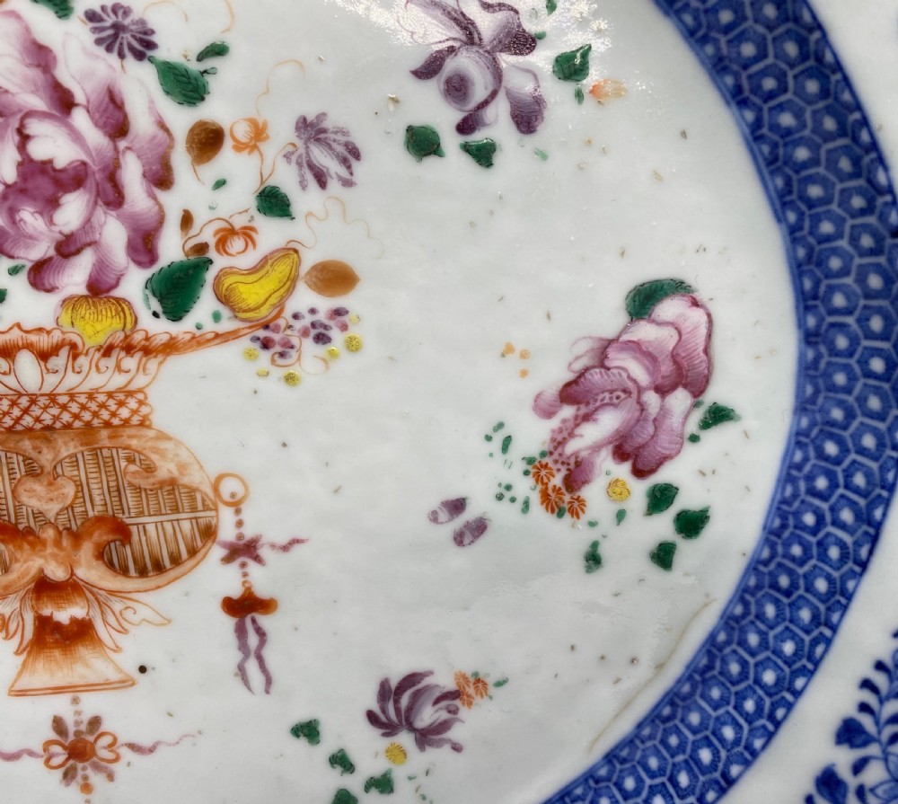 Chinese porcelain platter, Famille rose, c. 1760. Qianlong. View V