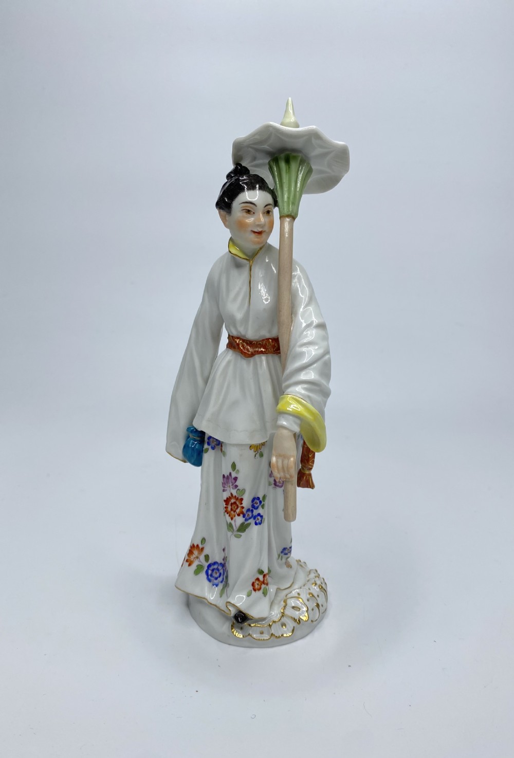 Pair Meissen figure Japanese Couple, c. 1930. View VIII