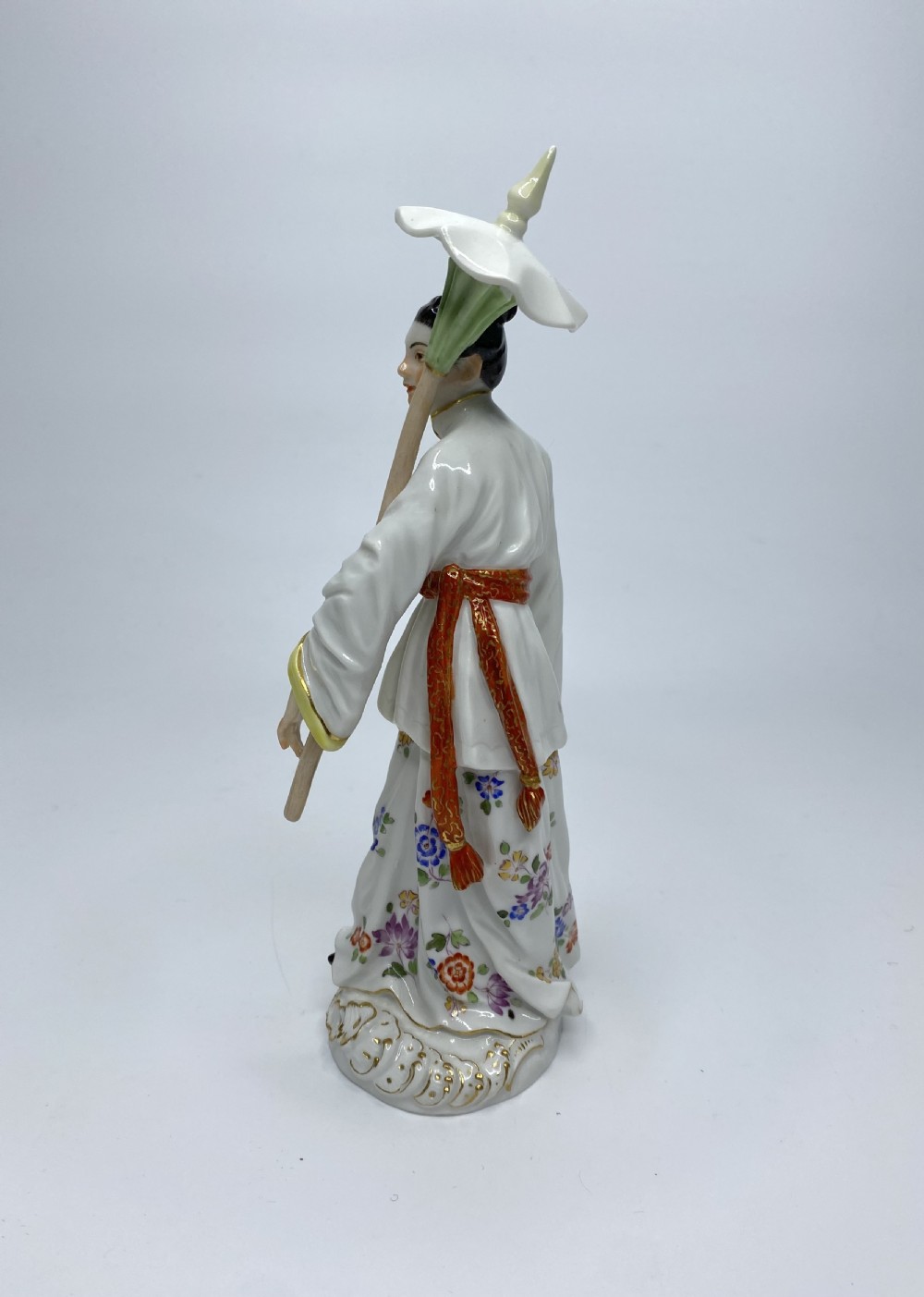 Pair Meissen figure Japanese Couple, c. 1930. View XI