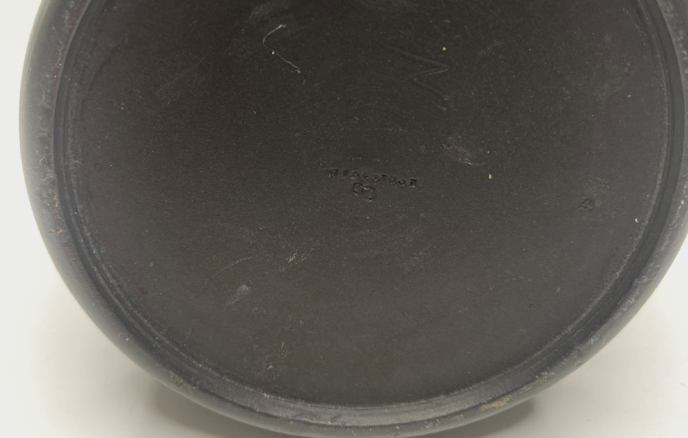 Wedgwood black basalt mug, silver mounted, d. 1808. View VIII