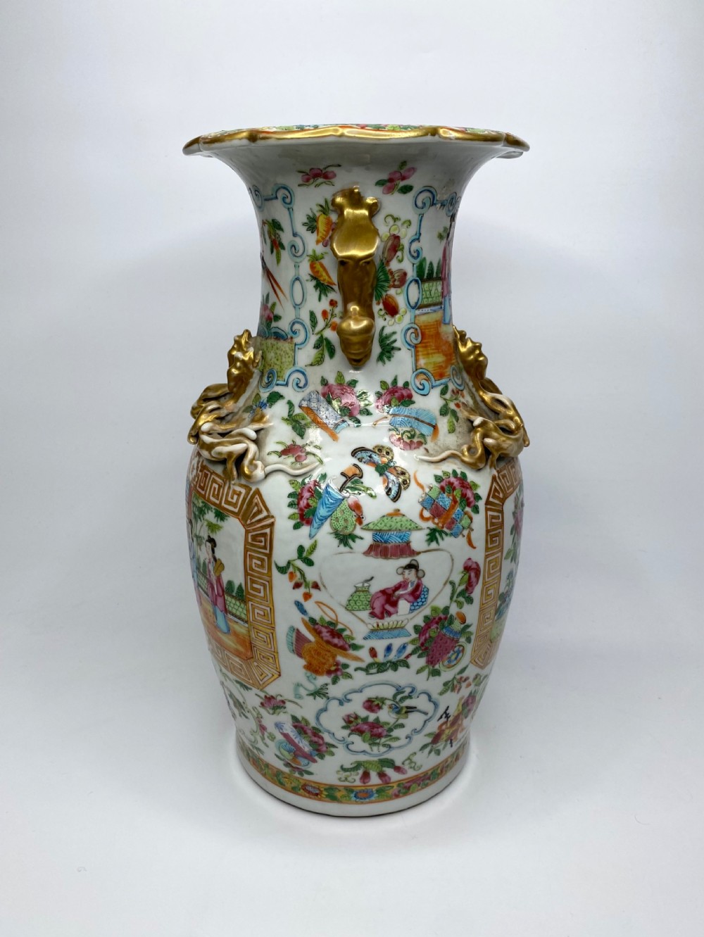 Cantonese porcelain vase, China, c. 1870, Qing Dynasty. View VII