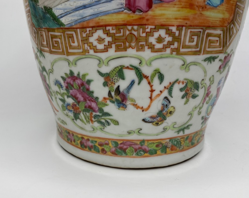 Cantonese porcelain vase, China, c. 1870, Qing Dynasty. View IX