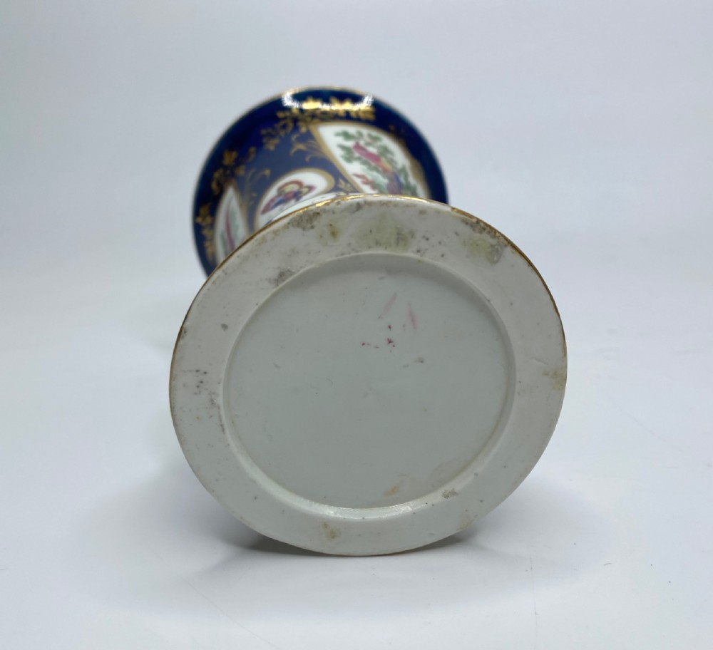 Worcester porcelain vase, Fancy Birds, c. 1770. View III
