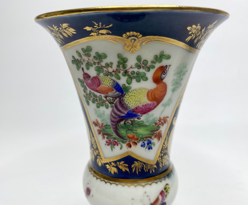 Worcester porcelain vase, Fancy Birds, c. 1770. View VII