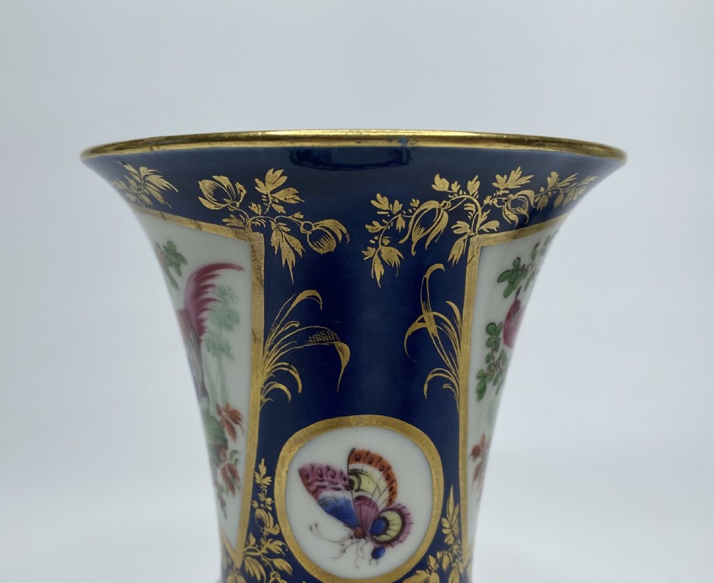 Worcester porcelain vase, Fancy Birds, c. 1770. View XIII