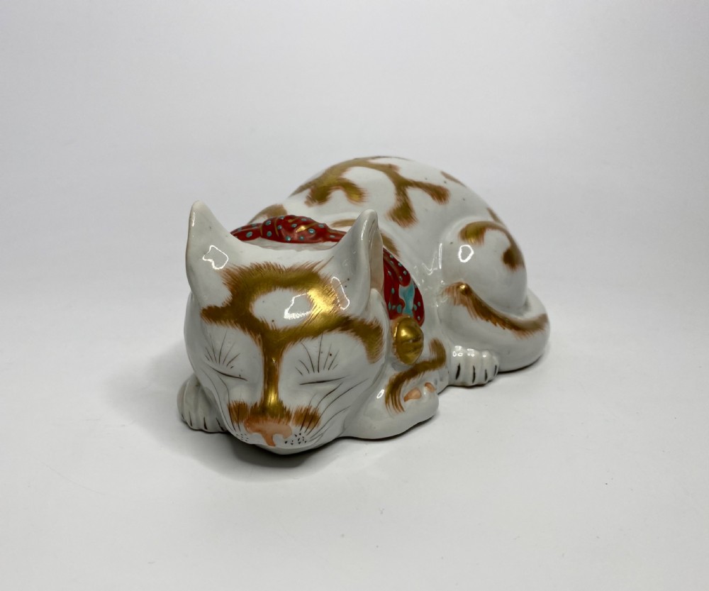 Kutani porcelain okimono of a cat, Japan, Meiji Period. View II