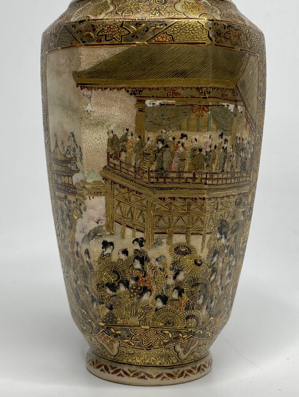 Satsuma pottery vase, signed Chikuzan, Meiji Period. View VI