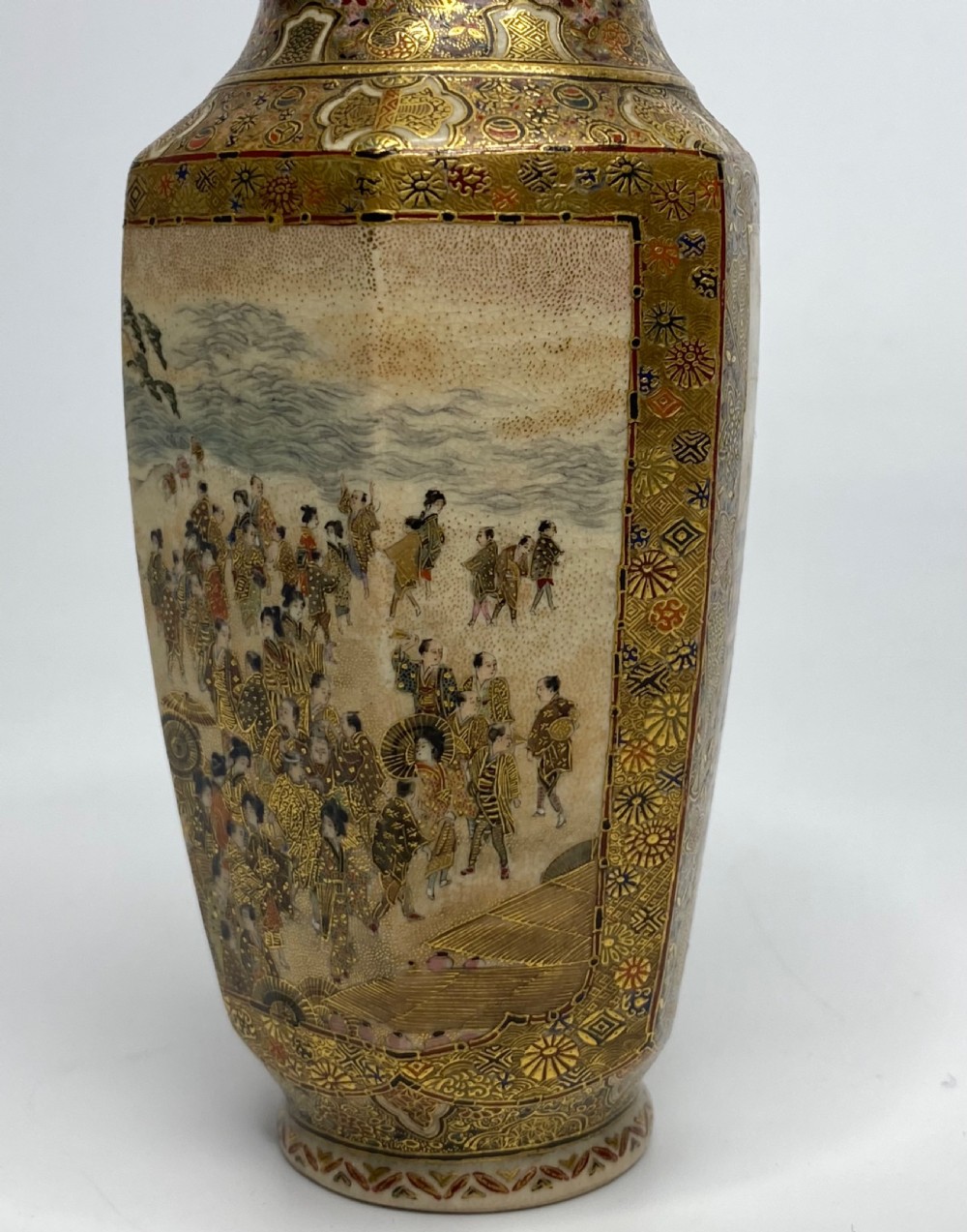 Satsuma pottery vase, signed Chikuzan, Meiji Period. View XI