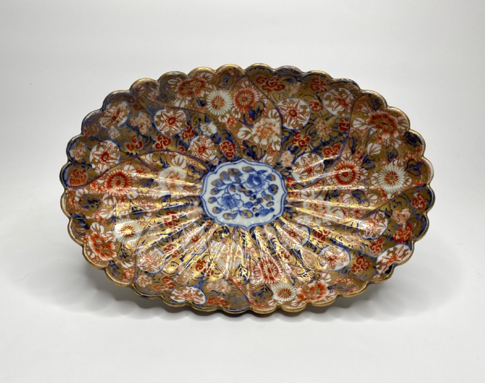 Japanese Imari shallow bowl, Arita, c. 1890, Meiji Period.