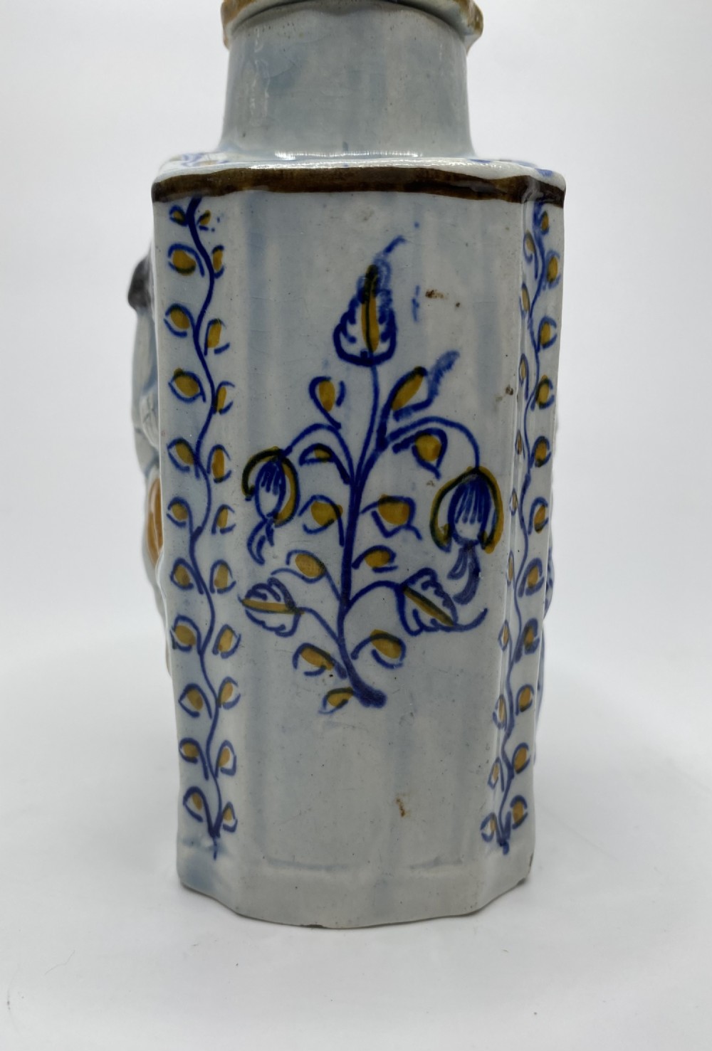 Prattware pottery ‘Macaroni’ tea caddy & cover, c. 1800. View IX