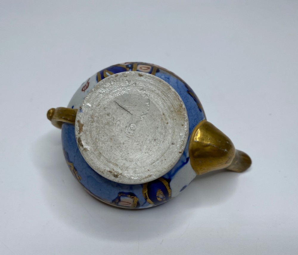 Masons Ironstone miniature teapot, c. 1810. View VIII