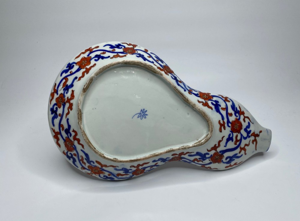 Imari gourd shaped dish, Japan, Meiji Period. View VII