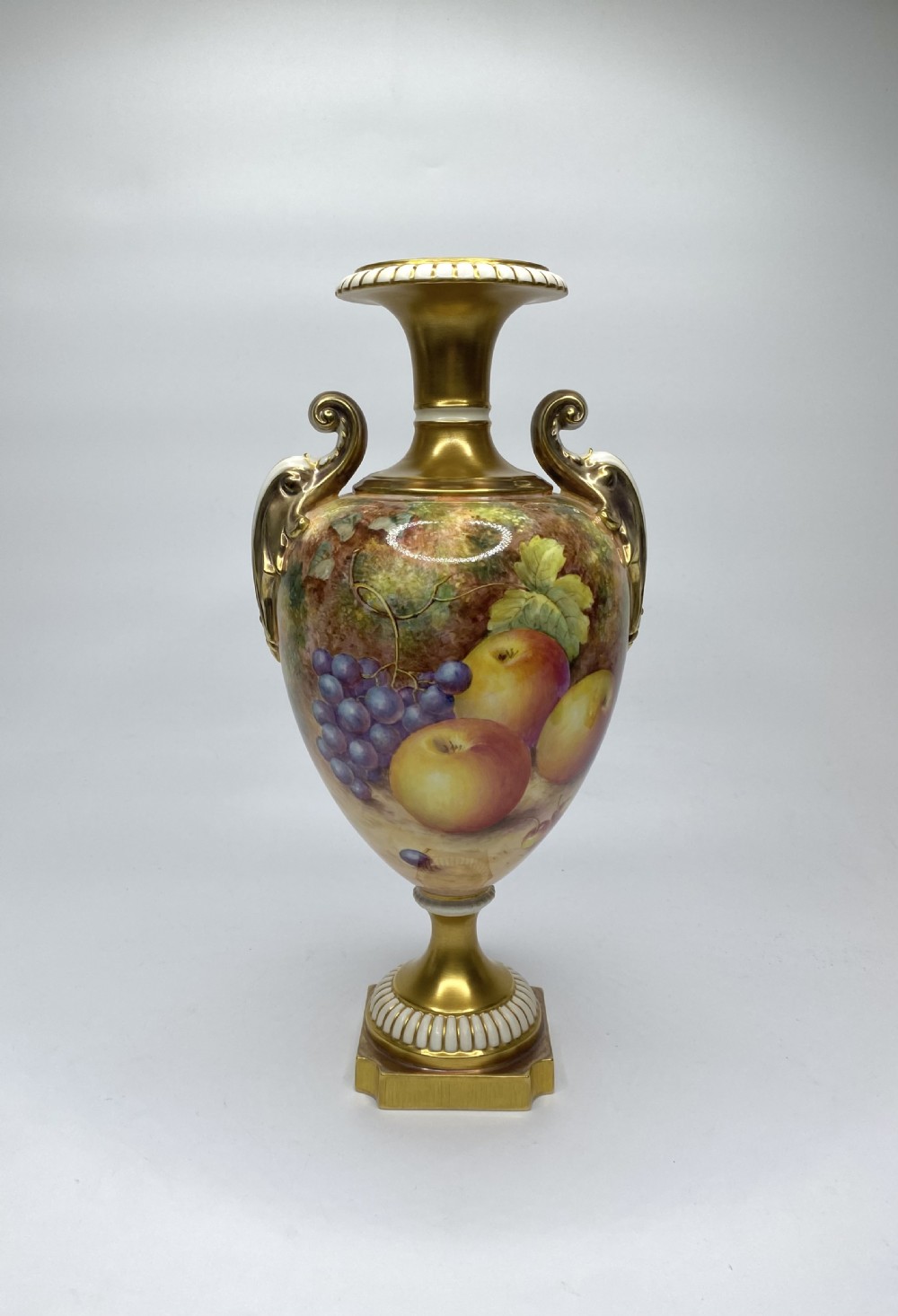 Royal Worcester vase. Fruit, John Freeman.