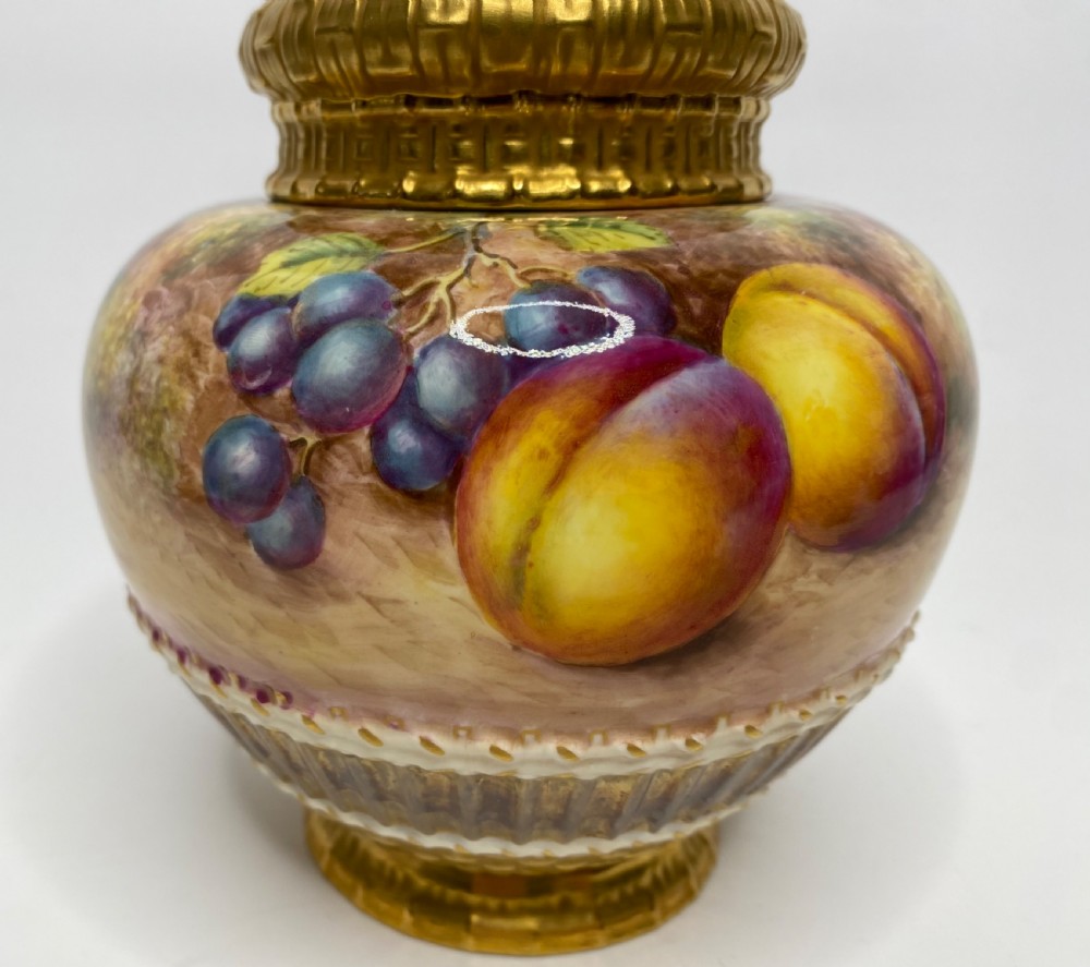 Royal Worcester pot pourri, John Freeman, c. 1960. View II