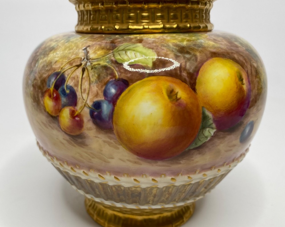 Royal Worcester pot pourri, John Freeman, c. 1960. View IV