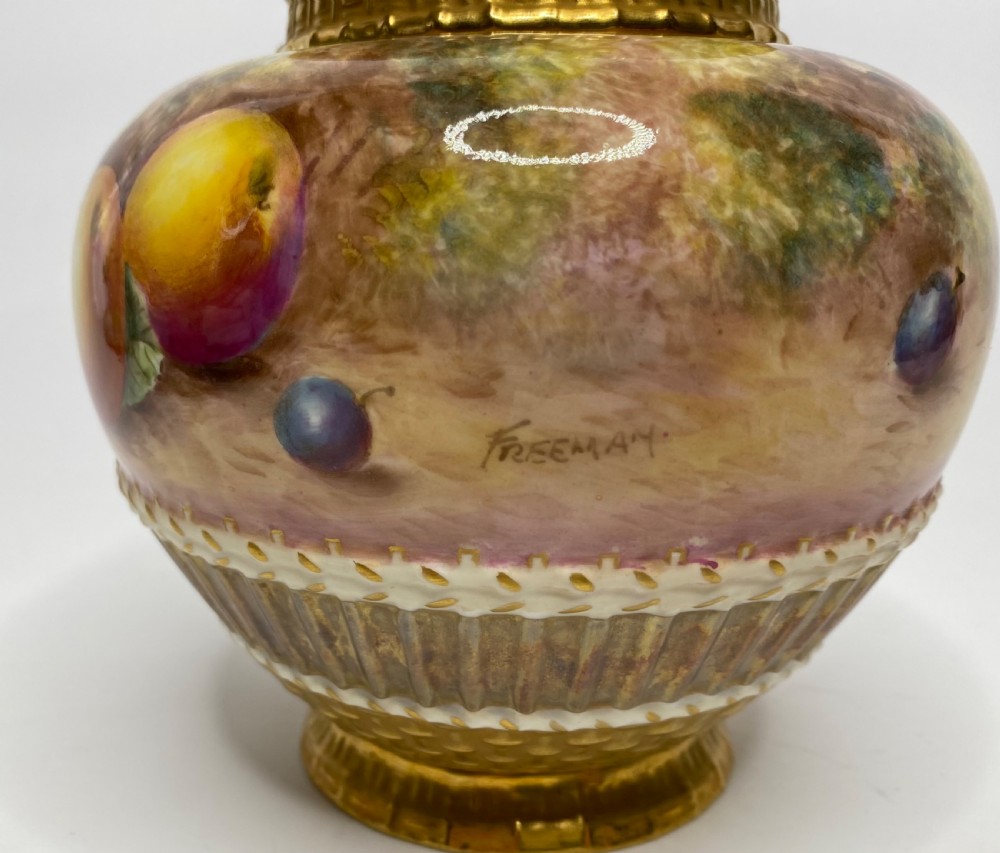 Royal Worcester pot pourri, John Freeman, c. 1960. View V
