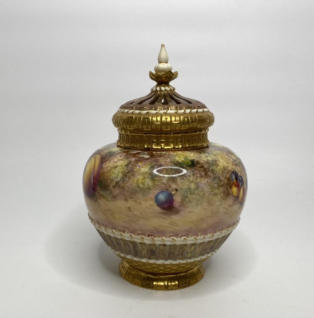 Royal Worcester pot pourri, John Freeman, c. 1960. View VI