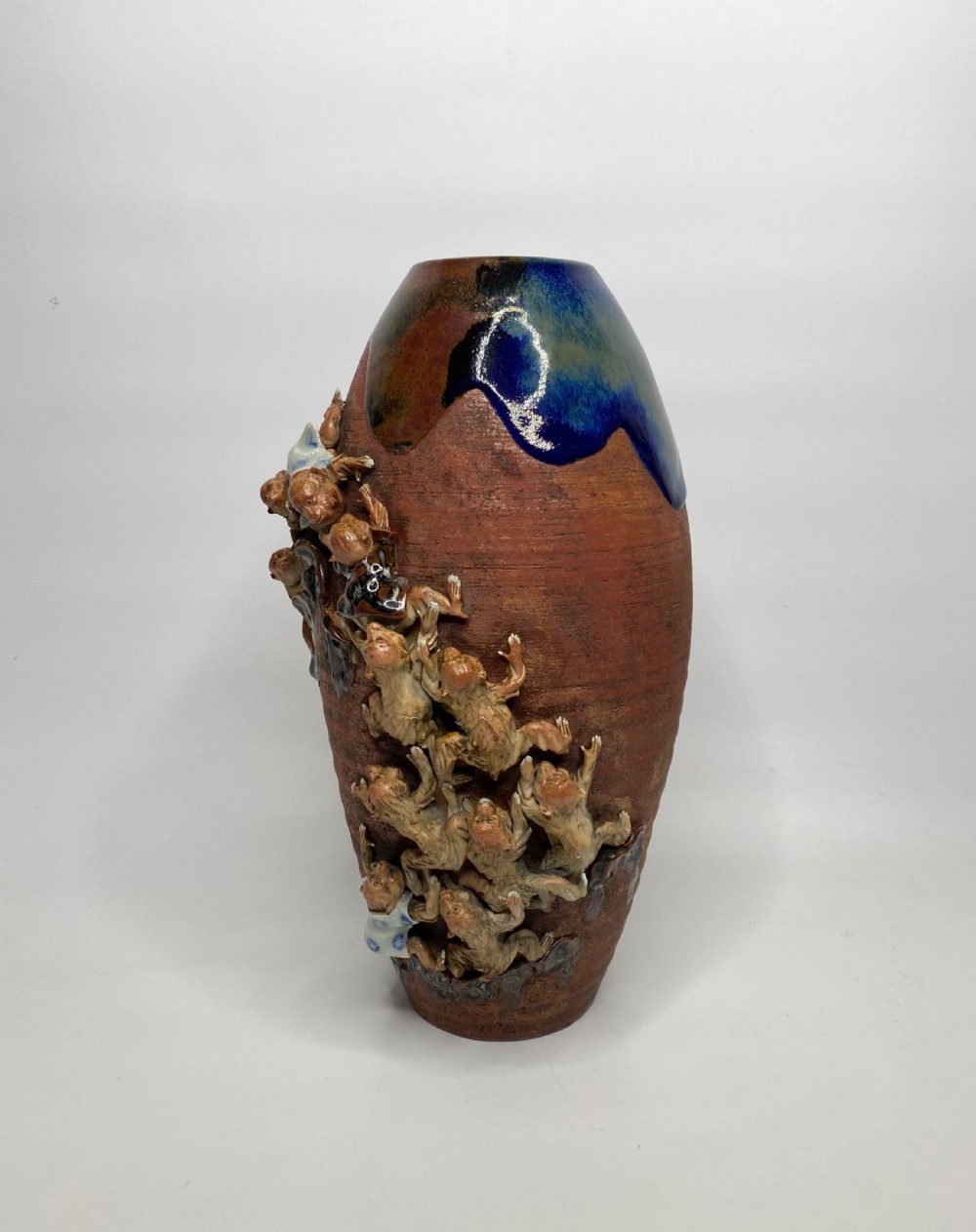 Sumidagawa pottery vase, Ban-Ni, Meiji Period. View V