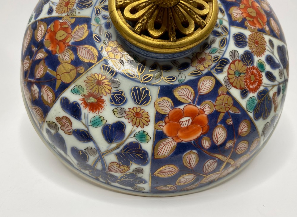 Japanese Imari ormolu mounted bowl & cover, c. 1700. Edo Period. View X