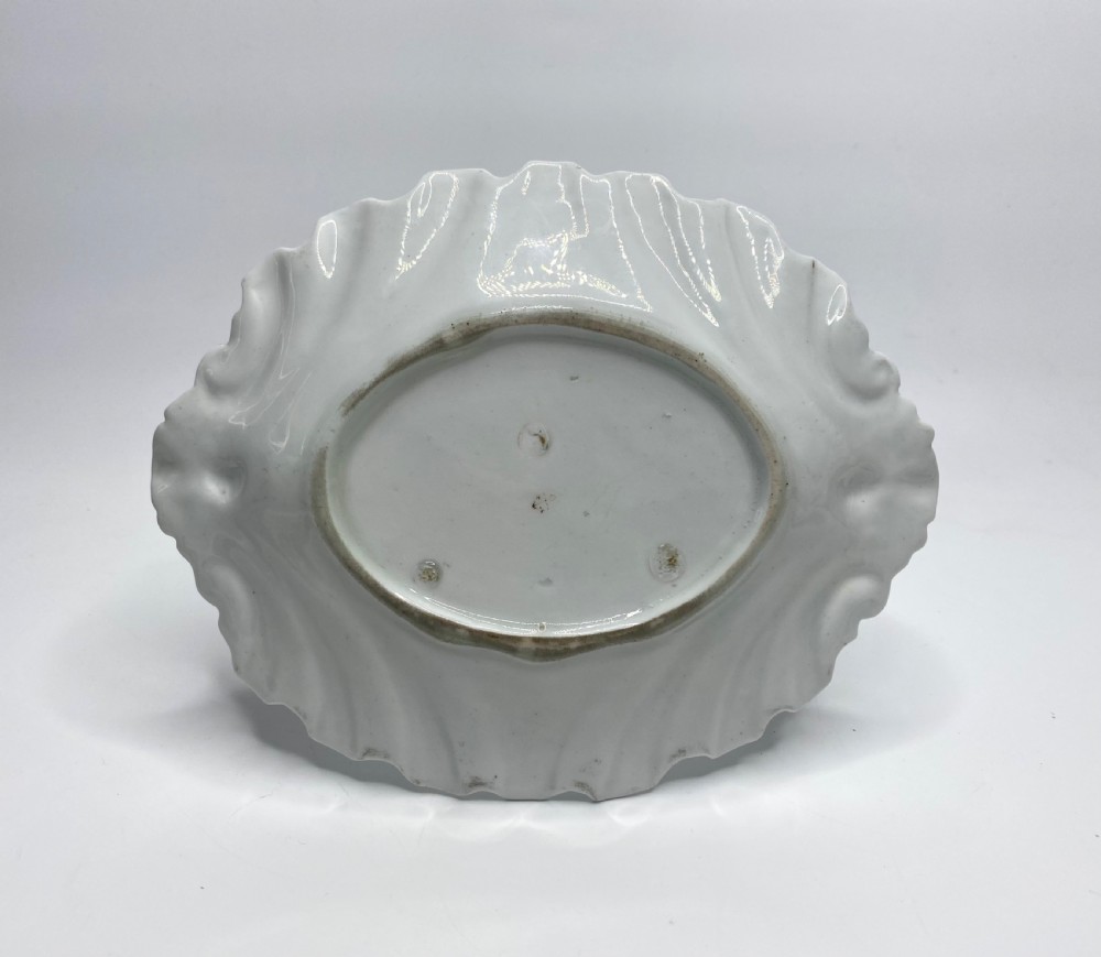 Chelsea porcelain dish, Exotic Bird, c. 1760. View VII