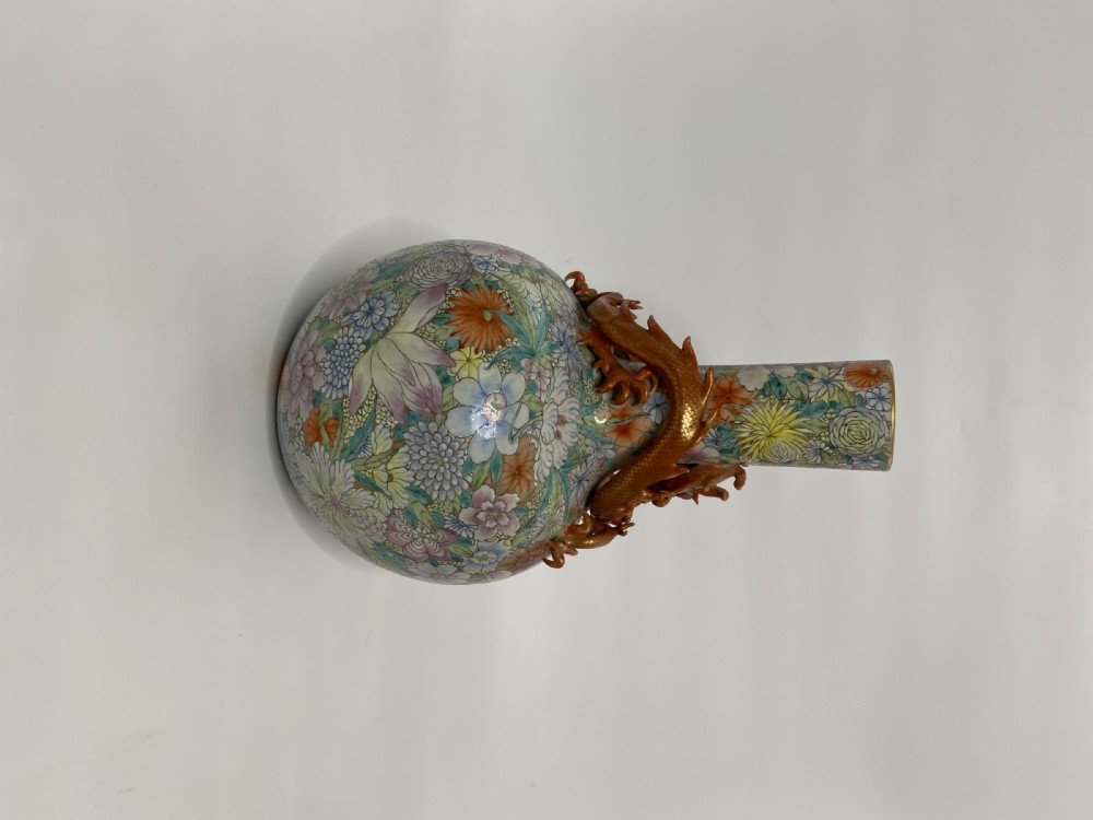Chinese Millefleur dragon vase, Republic Period. View VII