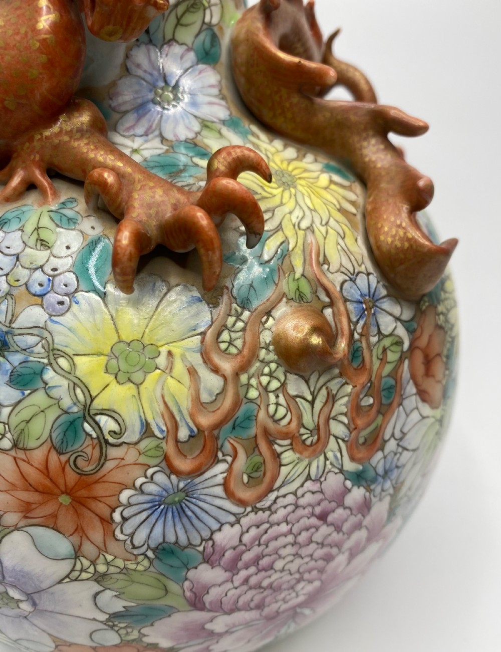 Chinese Millefleur dragon vase, Republic Period. View X