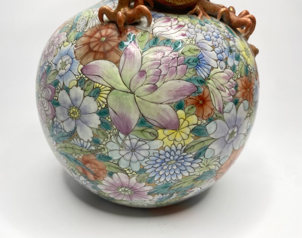 Chinese Millefleur dragon vase, Republic Period. View XII
