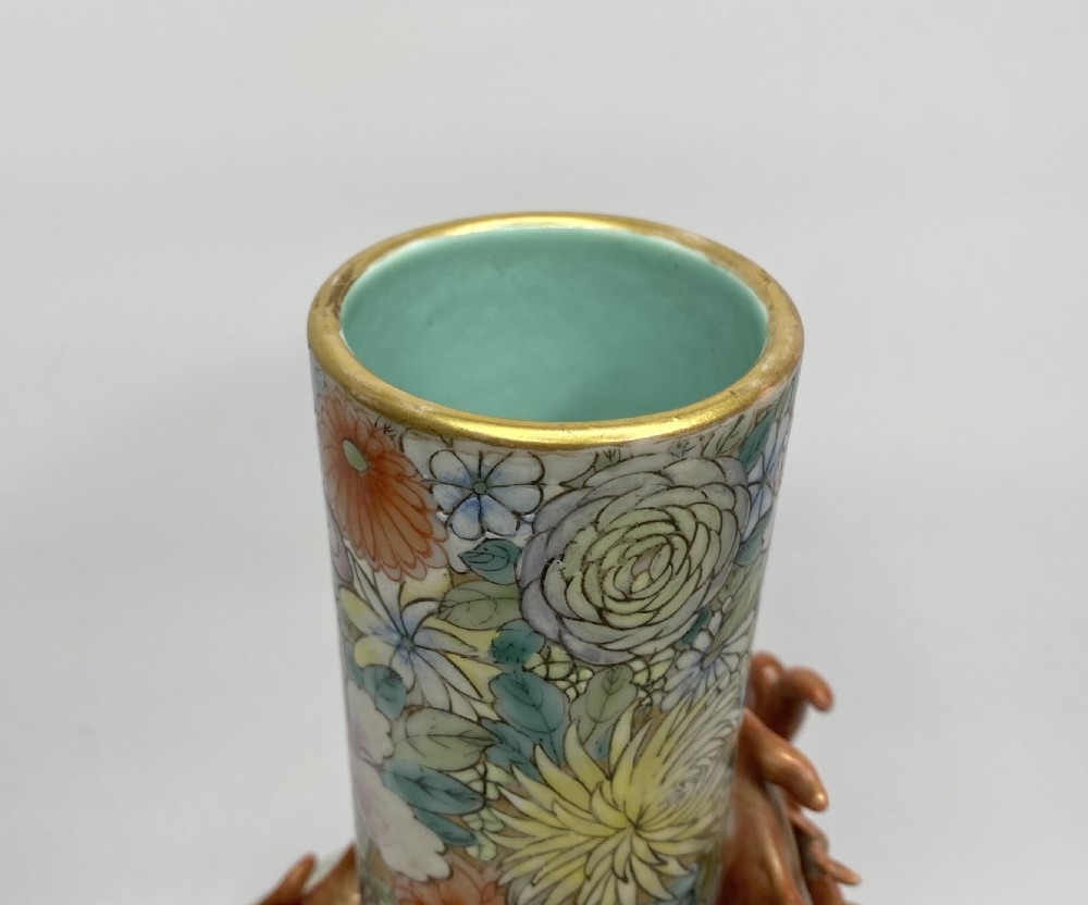 Chinese Millefleur dragon vase, Republic Period. View XIV