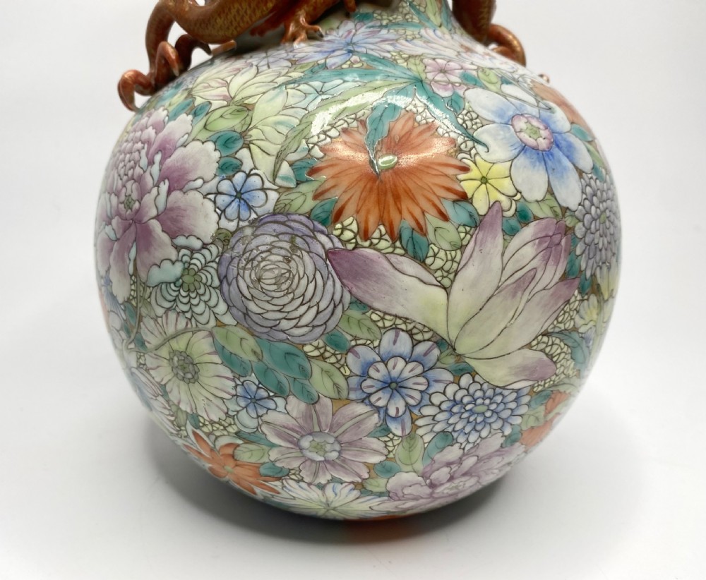 Chinese Millefleur dragon vase, Republic Period. View XV