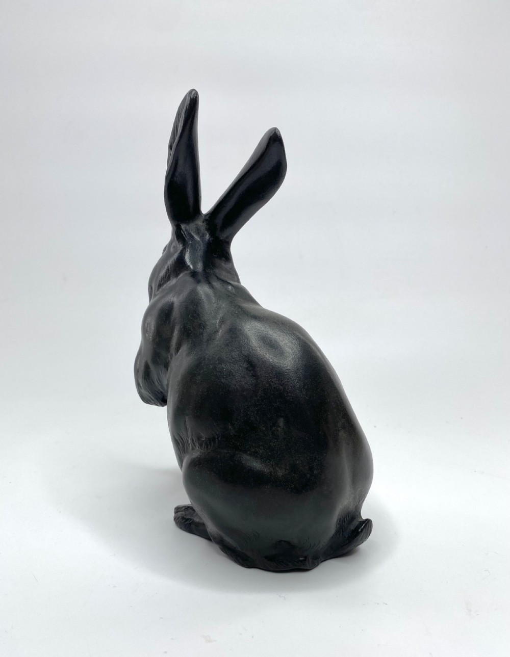 Japanese bronze rabbit okimono, Maruki Comapny, Meiji Period. View V