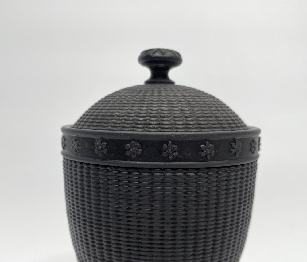 Wedgwood black basalt urn & cover, c. 1800. View III