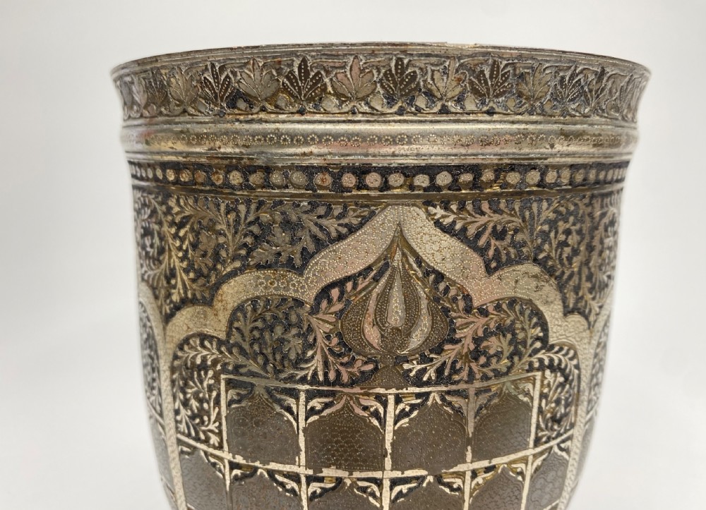 Bidri silver inlaid mortar, India, early 19th Century. View IV