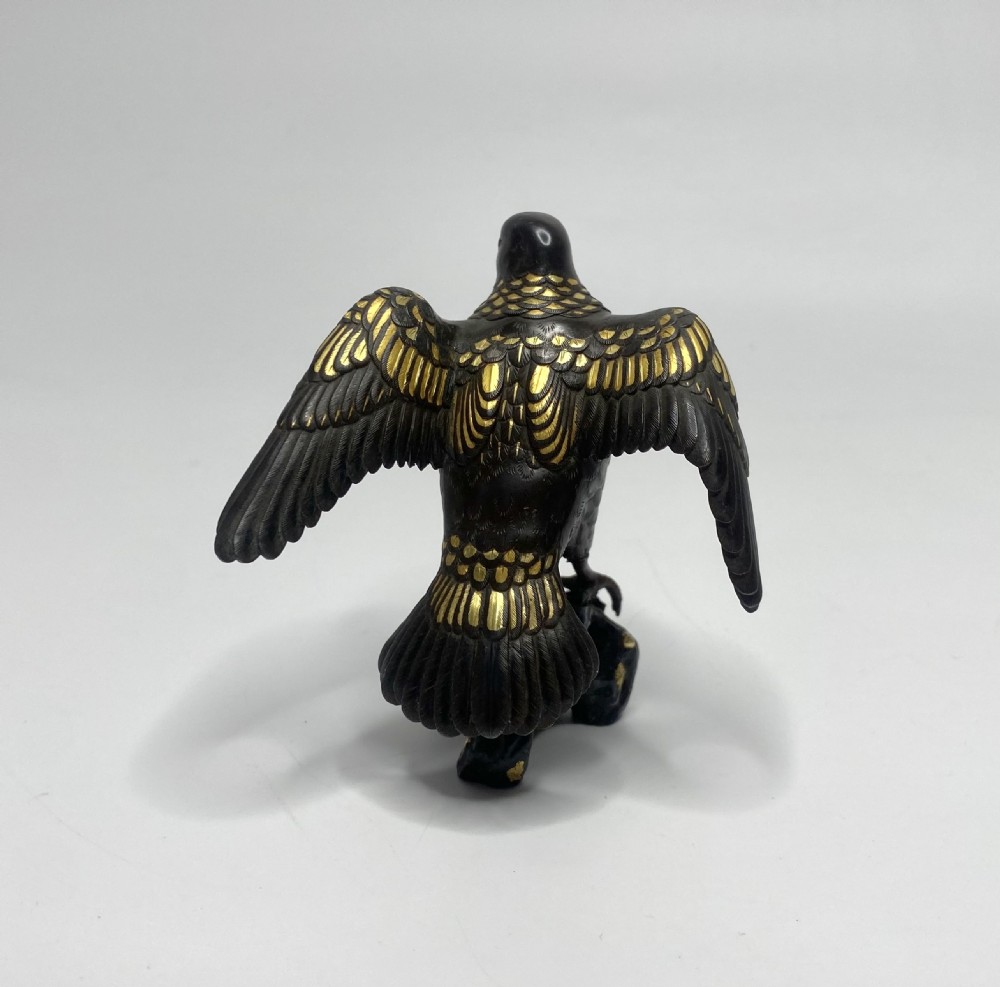 Bronze pigeon okimono, Japan, Meiji Period. View IV