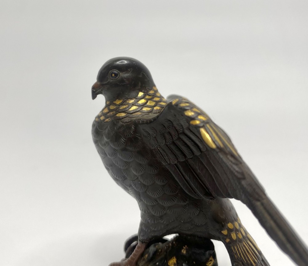 Bronze pigeon okimono, Japan, Meiji Period. View VI